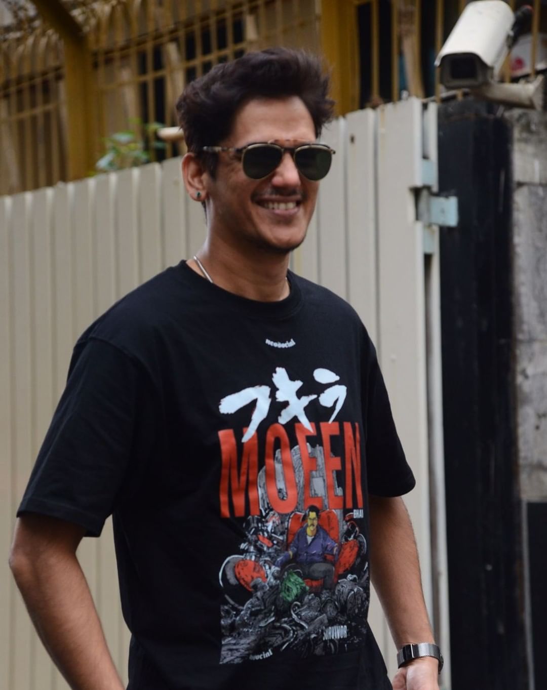 MOEEN X TEE OVERSIZED UNISEX FIT