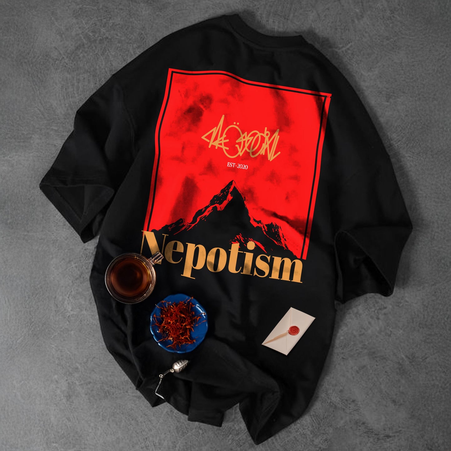 NEPOTISM OVERSIZED FIT TEE.