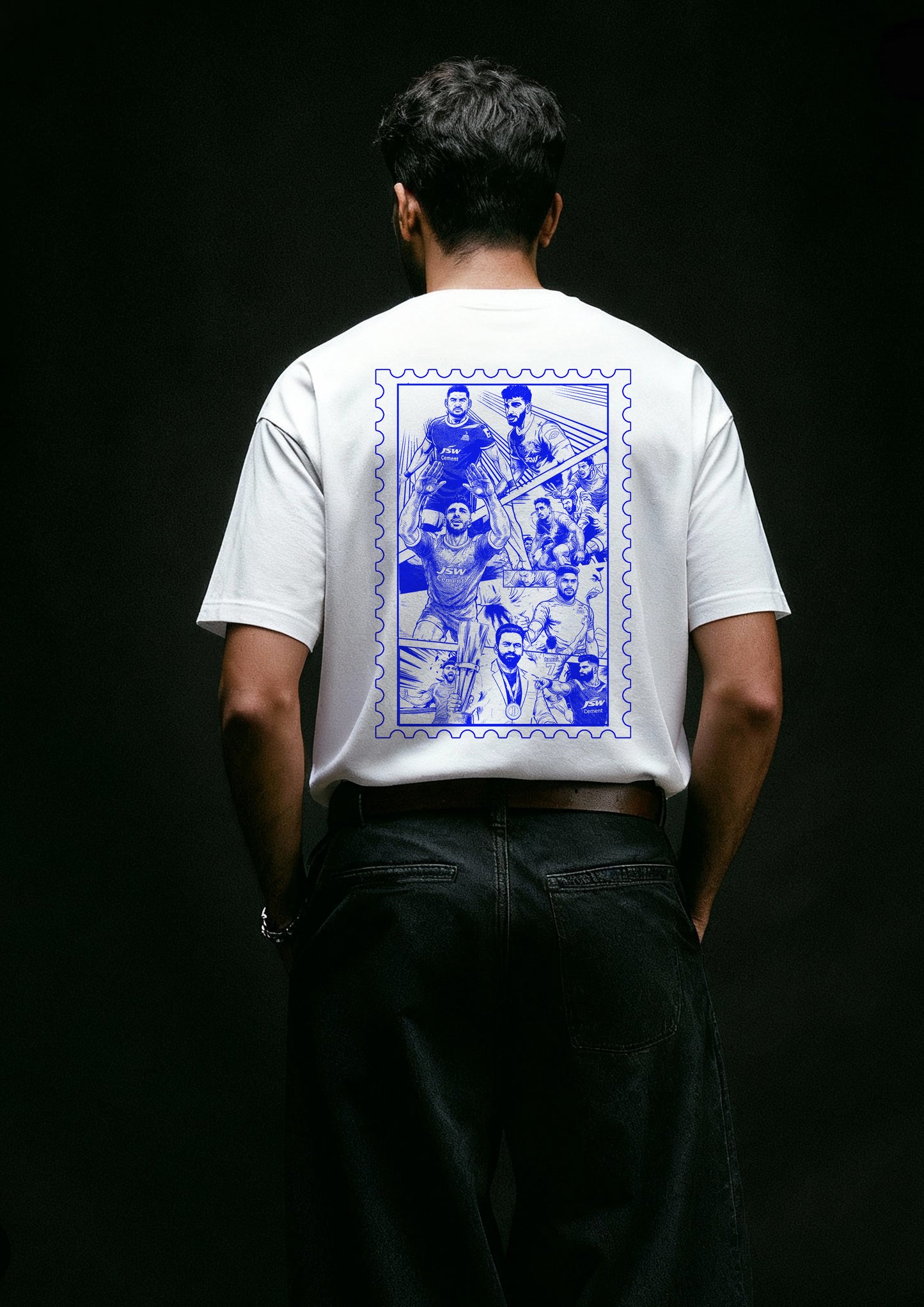 THE TEAM OVERSIZED FIT TSHIRT